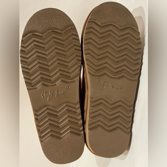 NEW Style & Co. Women’s Teenyy Winter Booties in Chestnut Size 8 - Picture 12 of 13